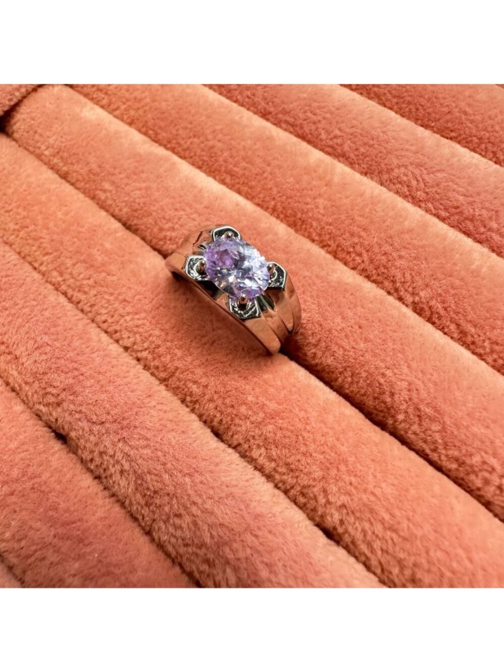 Silver-Tone Light Purple Cubic Zirconia Statement Band Ring Size 8 Lavender - Picture 2 of 11